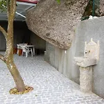 Dom wakacyjny Casa Da Ramada - Water Tank With Running Natural Spring Water - By Bedzy Braga