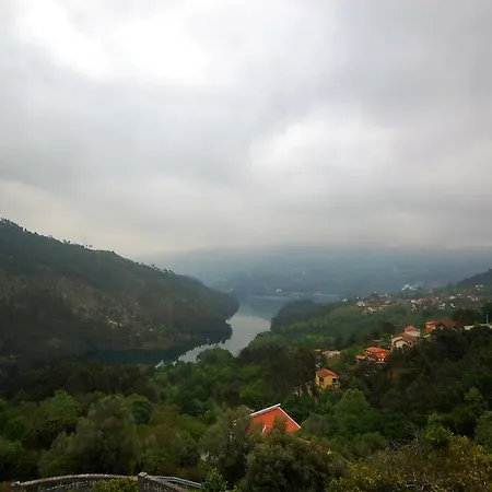 Casa Da Ramada - Water Tank With Running Natural Spring Water - By Bedzy * Braga