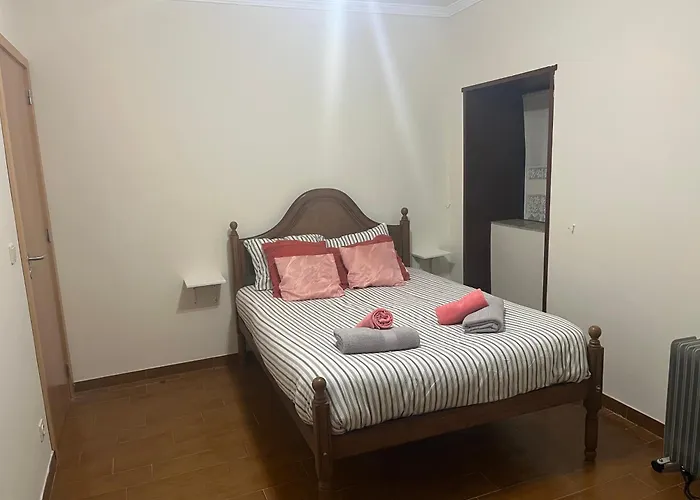 Semesterbostad Casa Da Ramada - Water Tank With Running Natural Spring Water - By Bedzy Braga