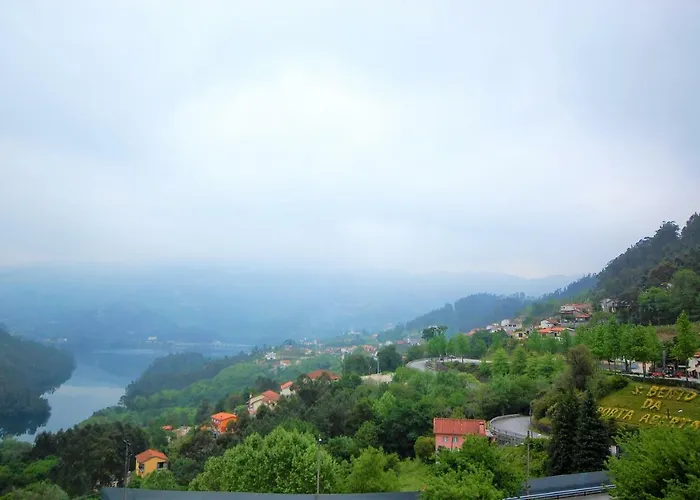 Casa Da Ramada - Water Tank With Running Natural Spring Water - By Bedzy