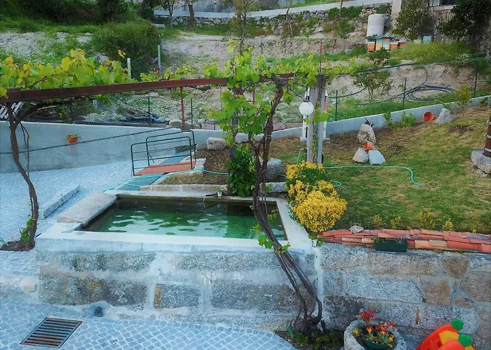 Semesterbostad Casa Da Ramada - Water Tank With Running Natural Spring Water - By Bedzy Braga